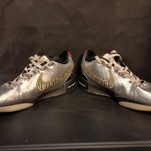 Size 4 Y--- Nike LeBron XXI SE (Special Edition) basketball shoes